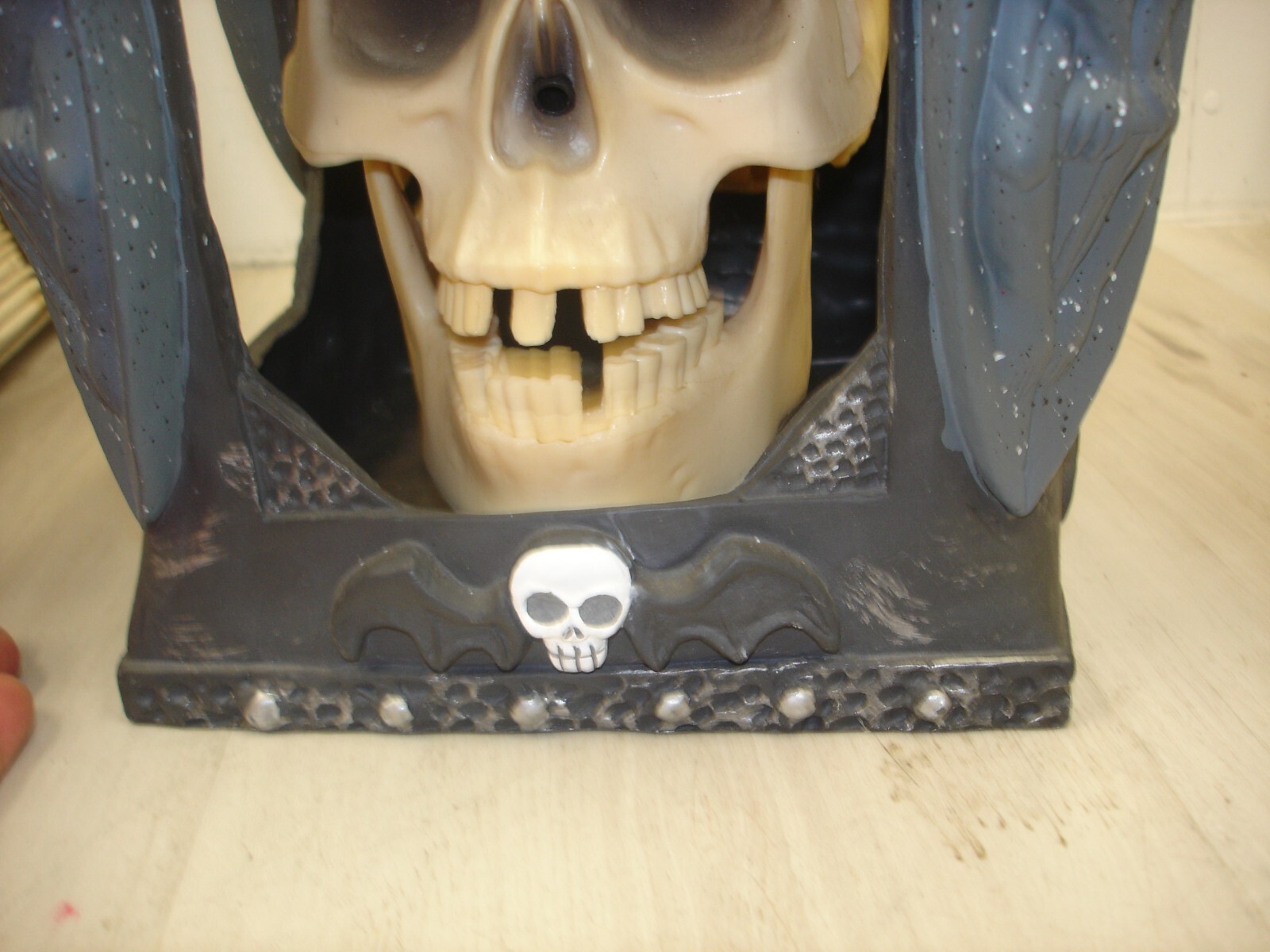 Animated Talking singing lighted Skull Lantern Halloween Tested WORKS battery