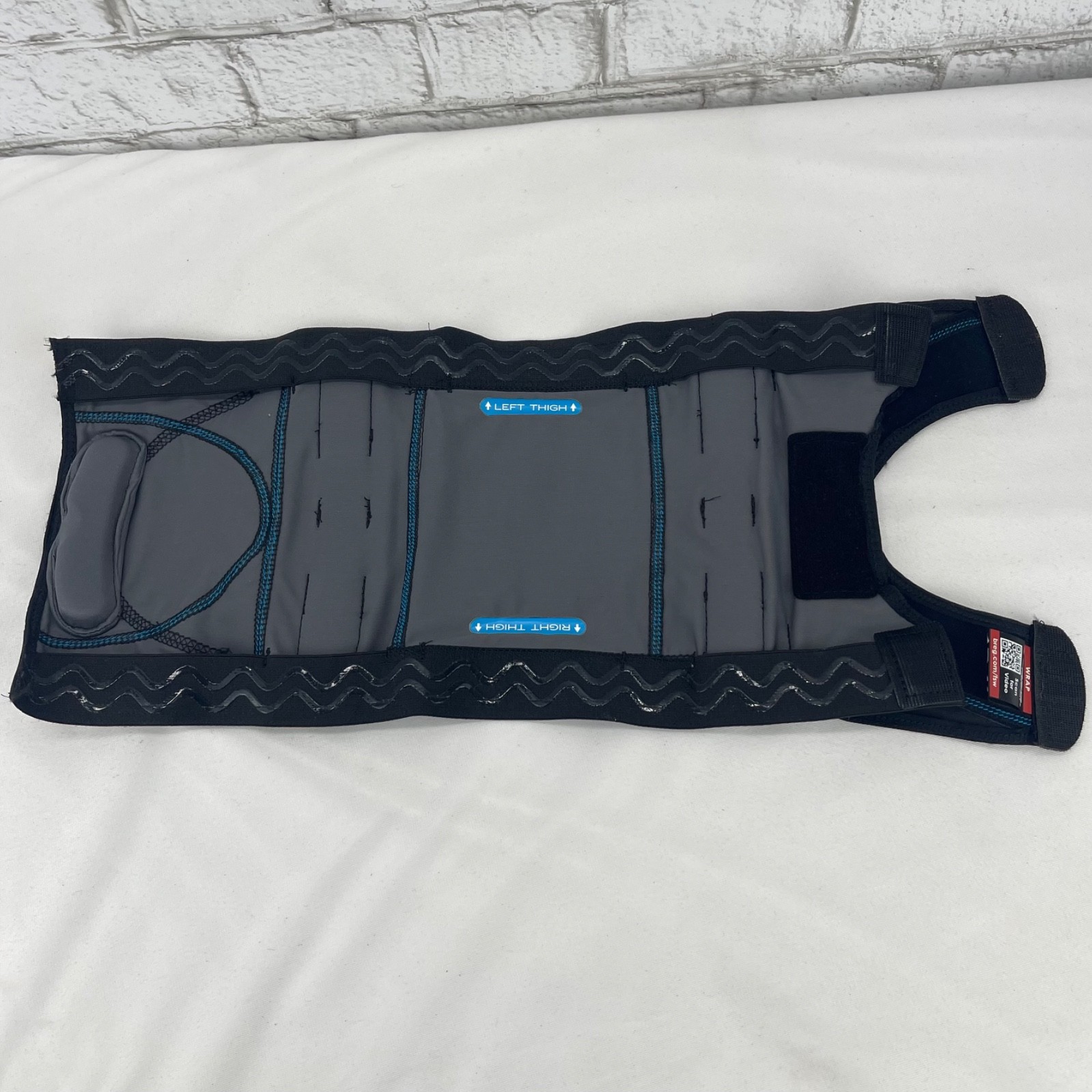 Breg FreeSport Wraparound Adjustable Knee Brace Size Medium