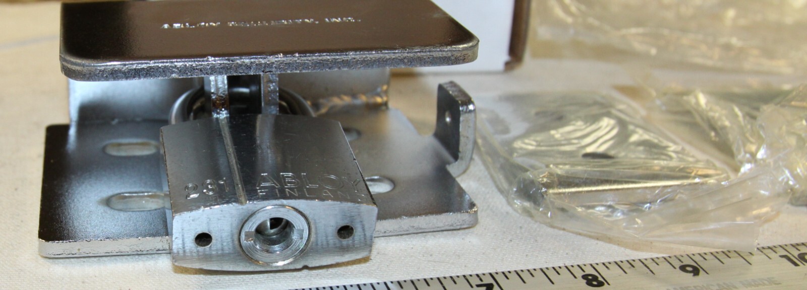 vending machine anti-vandal security lock hasp w/ bolts - made by Abloy - New