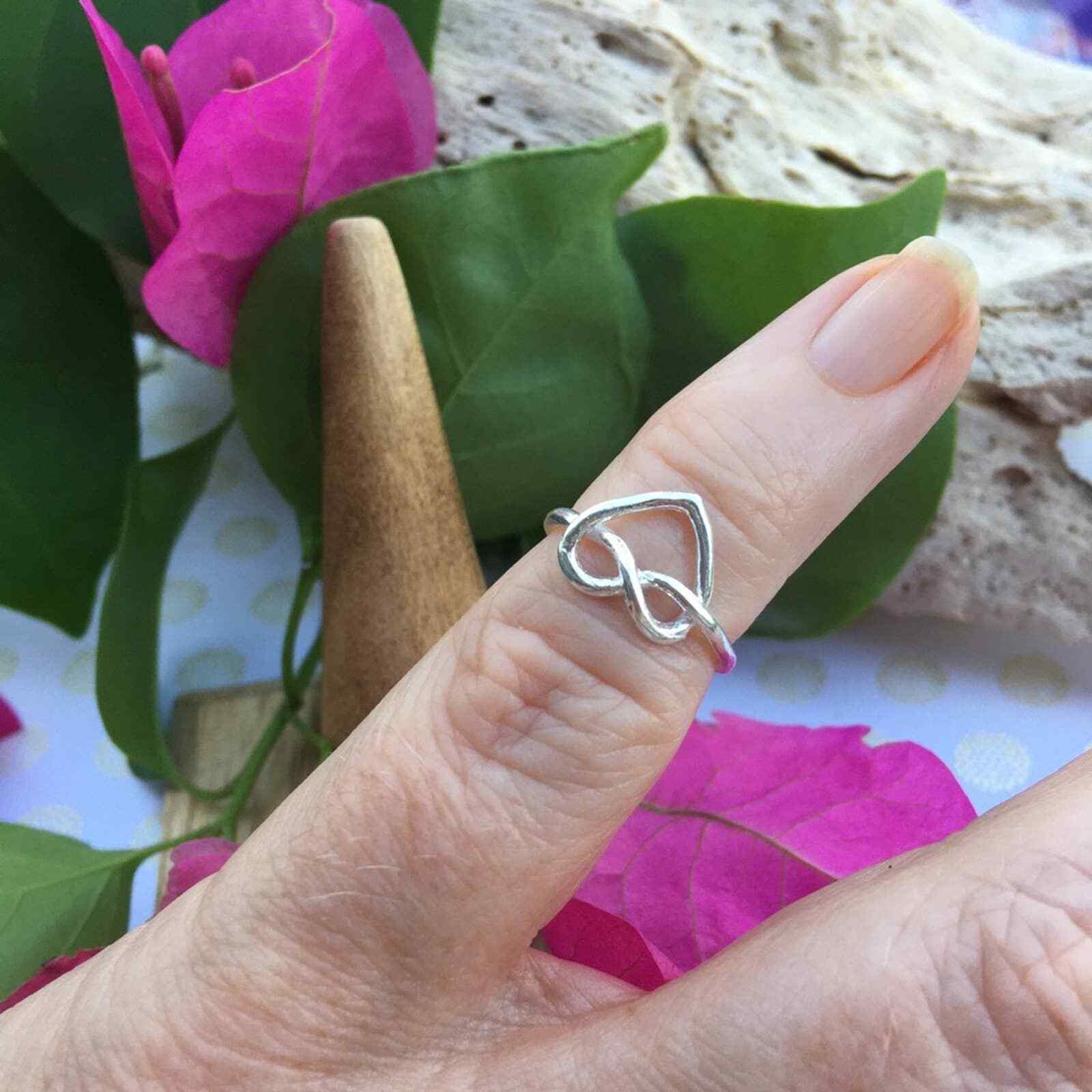 Sterling Silver Pretzel Heart Toe Ring