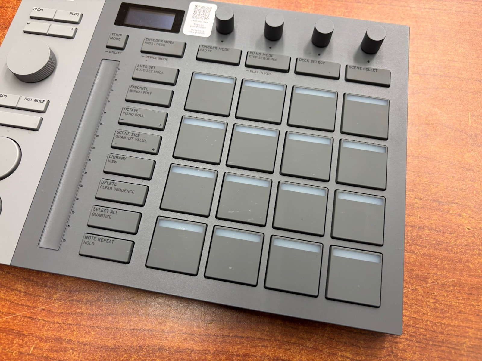 AlphaTheta SLAB Controller for Serato Studio
