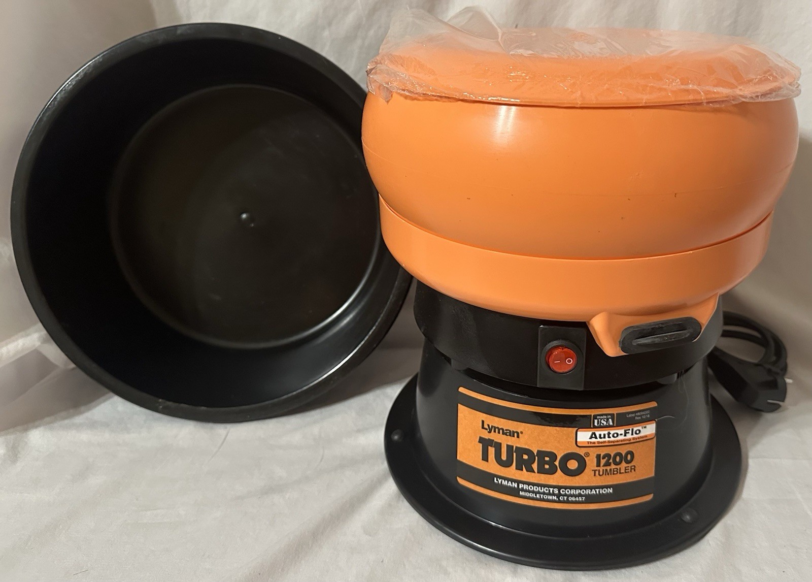 Lyman Turbo Tumbler 1200 Auto-Flo 220V W/Media *see plug*