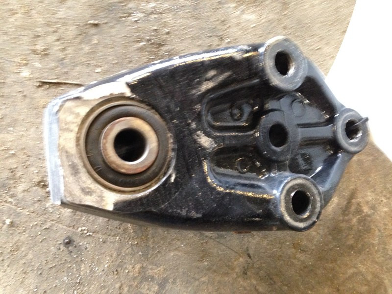 2016 Freightliner Cascadia Suspension Bracket A1614019002 (641-11446)