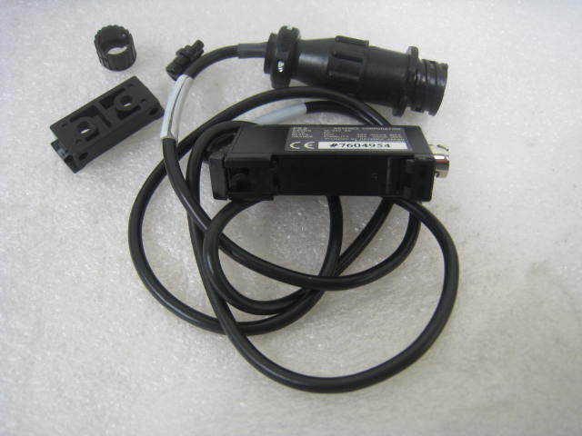 Keyence FS2-62 photoelectric sensor