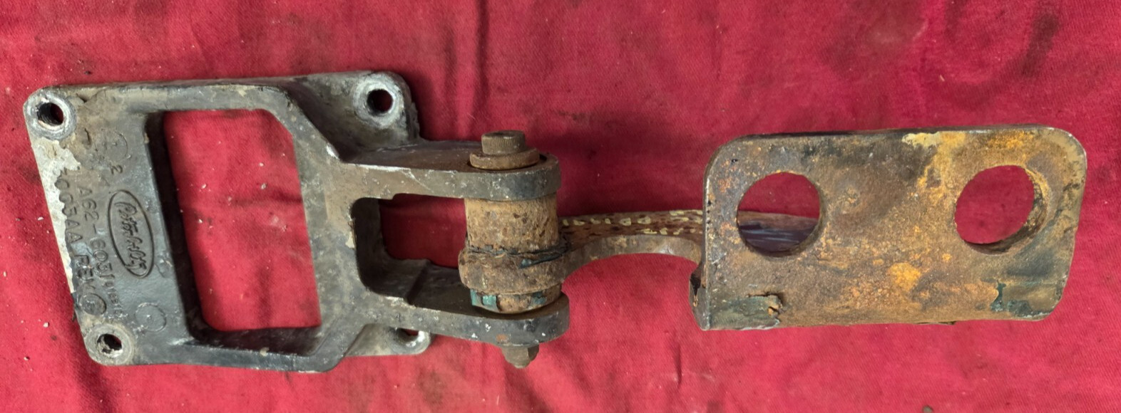 PETERBILT HOOD PIVOT HINGE ASSY A62 - 6031 ,
