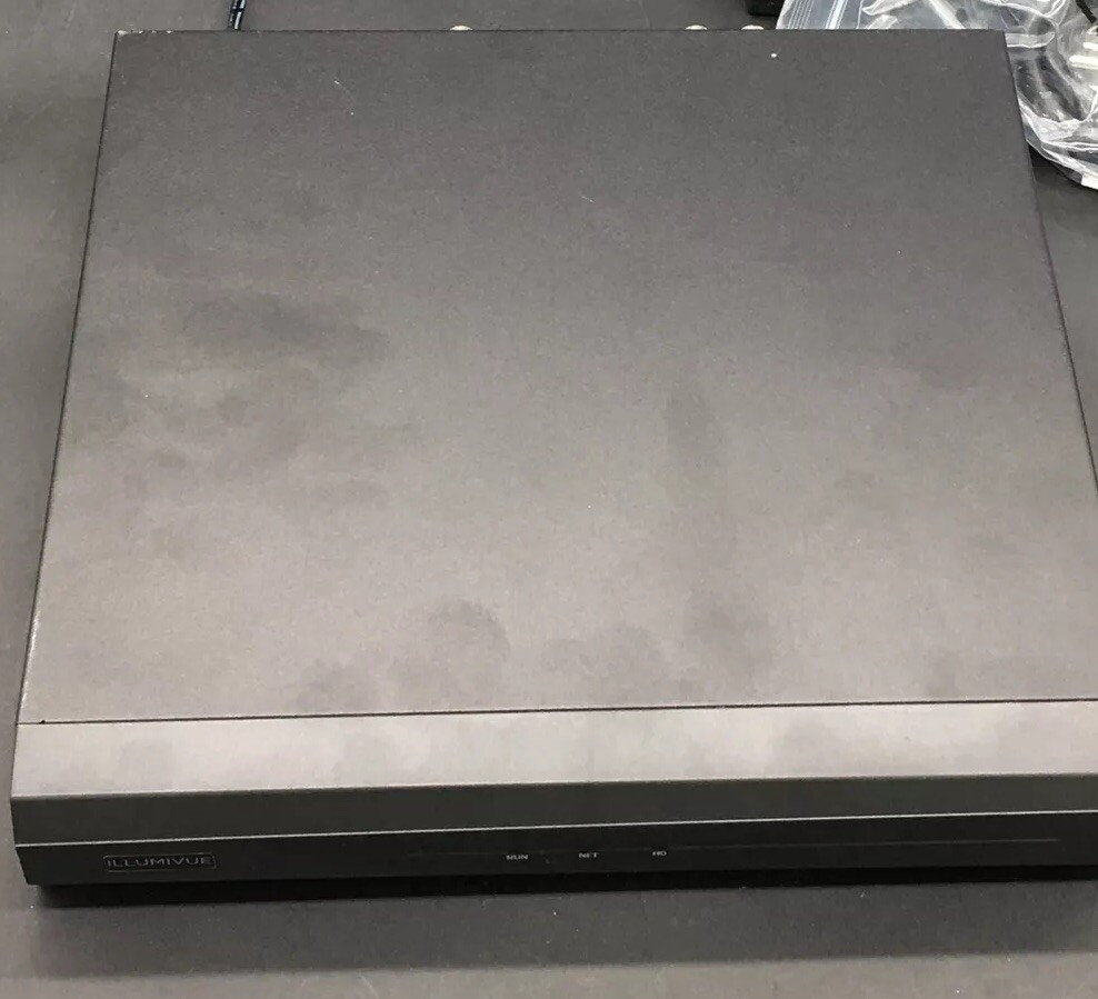 Illumivue DVR4 4-Channel Hybrid DVR (No Hard Drive) And No Power Cable.
