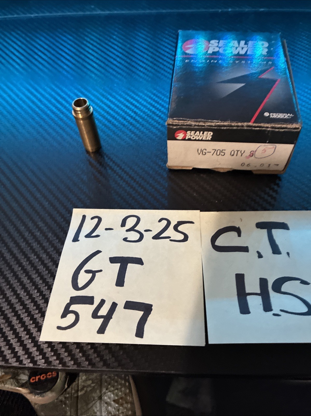 (1) NOS VG705 Valve Guide  Sealed Power  SOLD INDIVIDUALLY Genuine