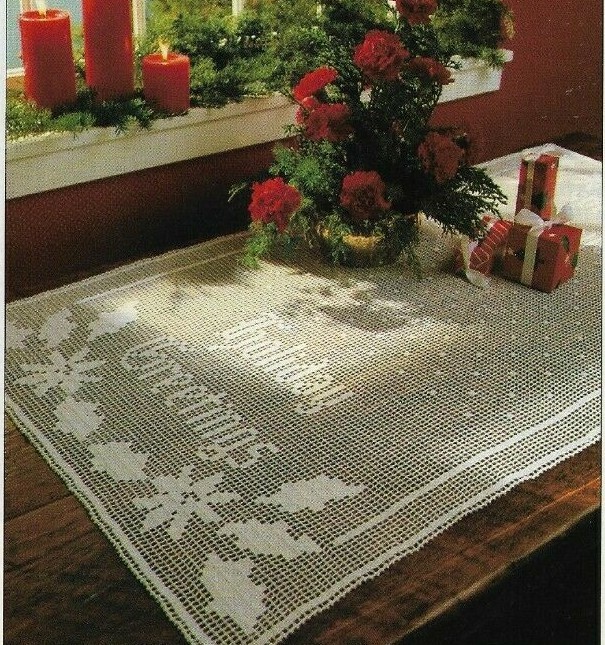 HOLIDAY GREETINGS TABLE RUNNER CHRISTMAS CROCHET PATTERN INSTRUCTIONS