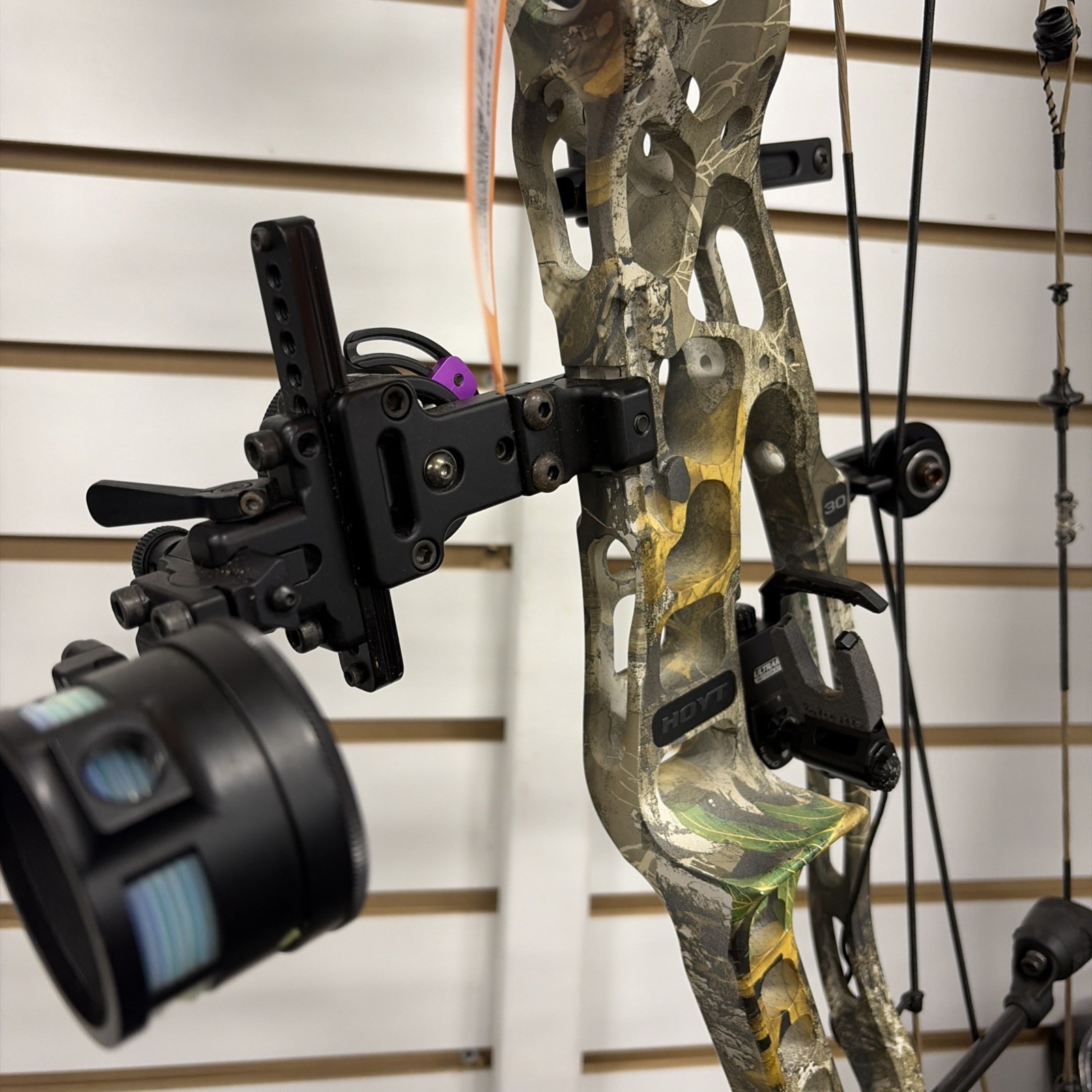 Hoyt Alpha X 30 Camo Compound Bow Package FULLY LOADED