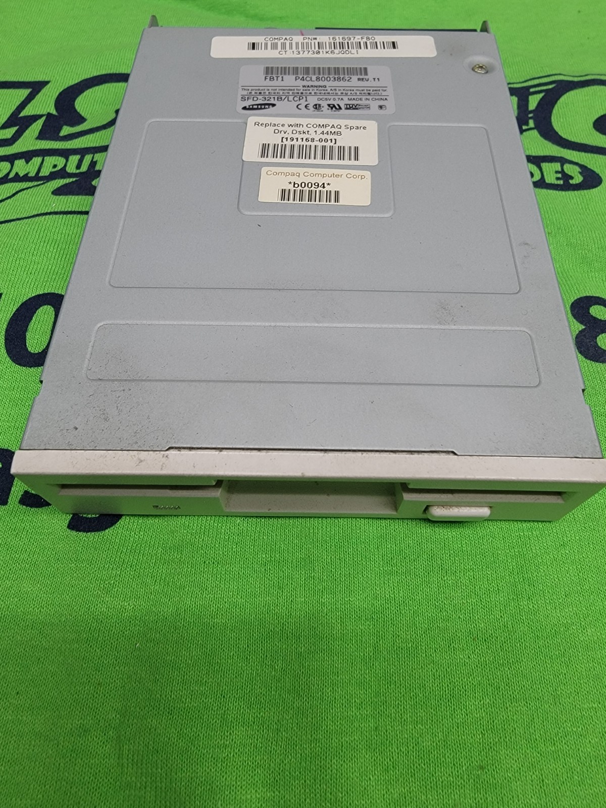 SAMSUNG 3.5 1.44MB Internal Floppy Drive SFD-321B /LCP1