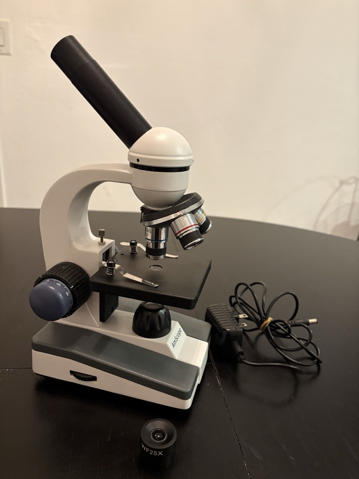 AmScope M150C Biological Biology School Science Microscope WF 10X, 25X LED