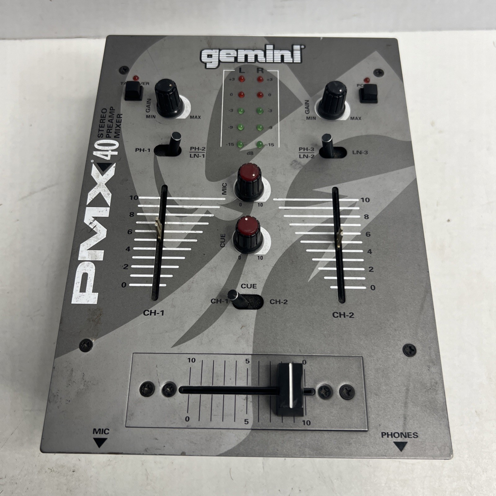 Gemini PMX-40 DJ CD Deck PMX-40 Mixer Untested No Cords Included.