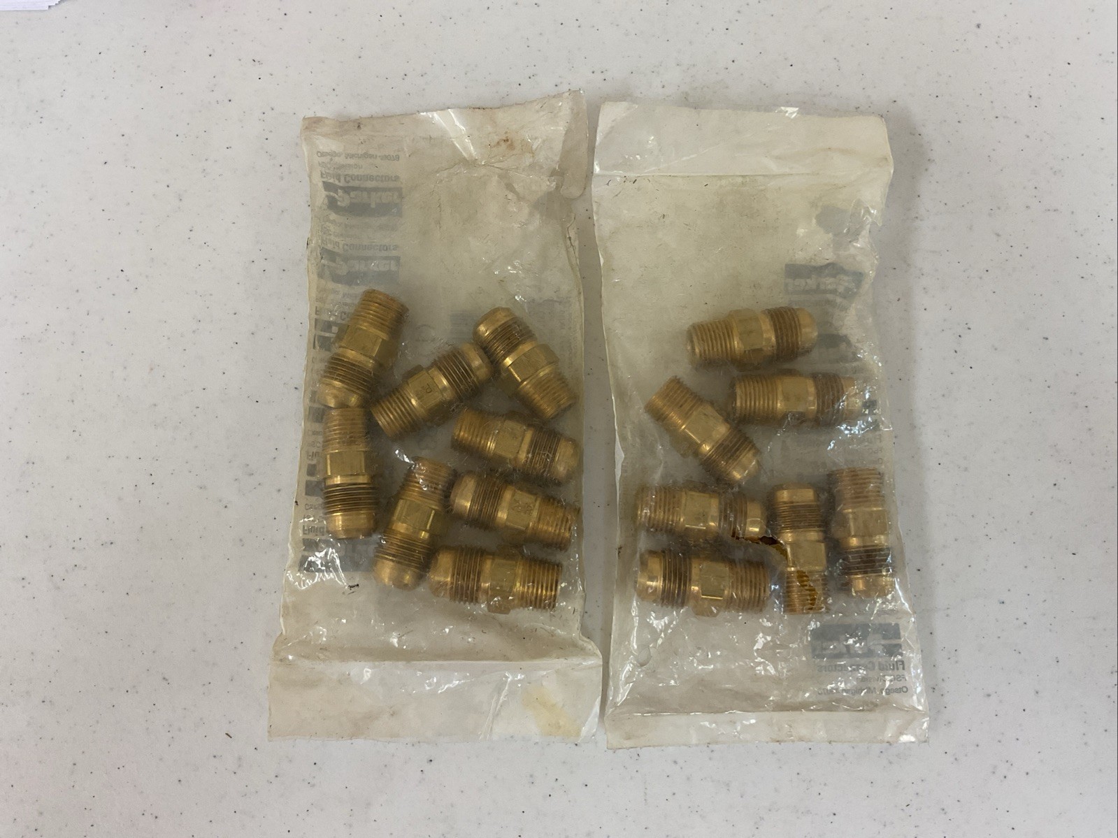 NEW LOT OF 15 PARKER 2P183 BRASS FLUID CONNECTORS, FREE SHIPPING