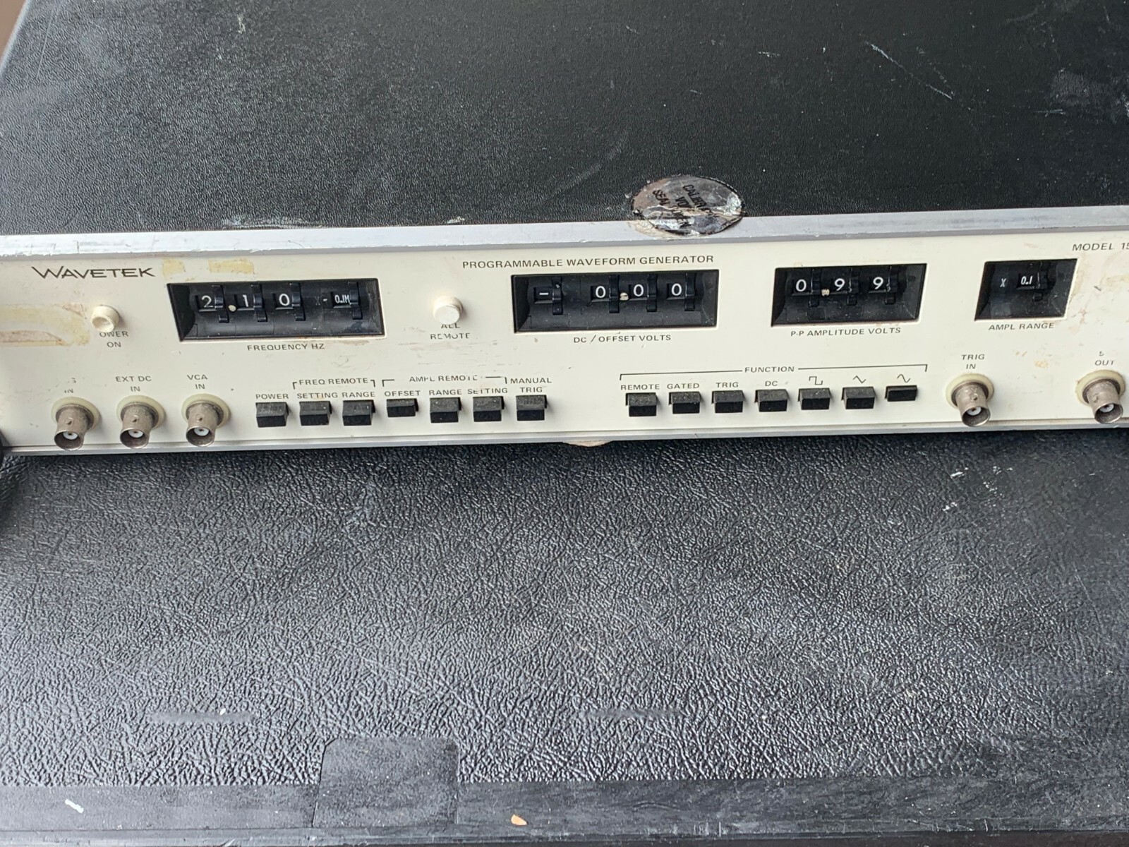 WAVETEK MODEL 154 PROGRAMMABLE WAVE FORM GENERATOR