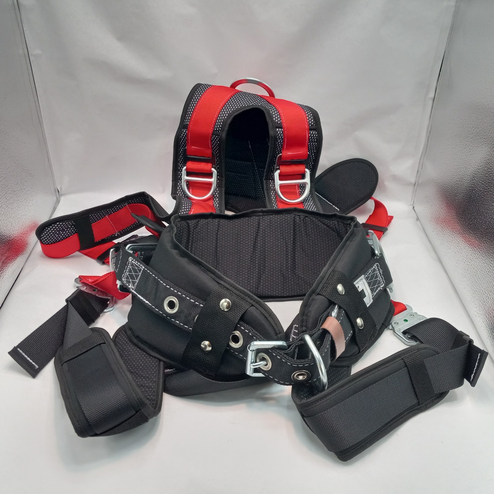 NORTH 733-201-002 Saf- T- Climb Size Large Harness NEW