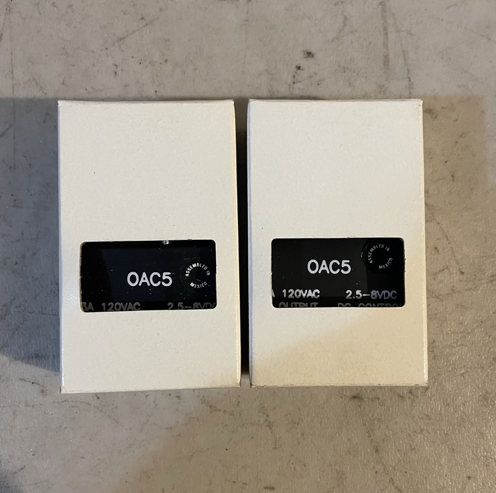 Lot Of 2! CRYDOM OAC5 3A 120VAC Output 2.5-8VDC DC Control