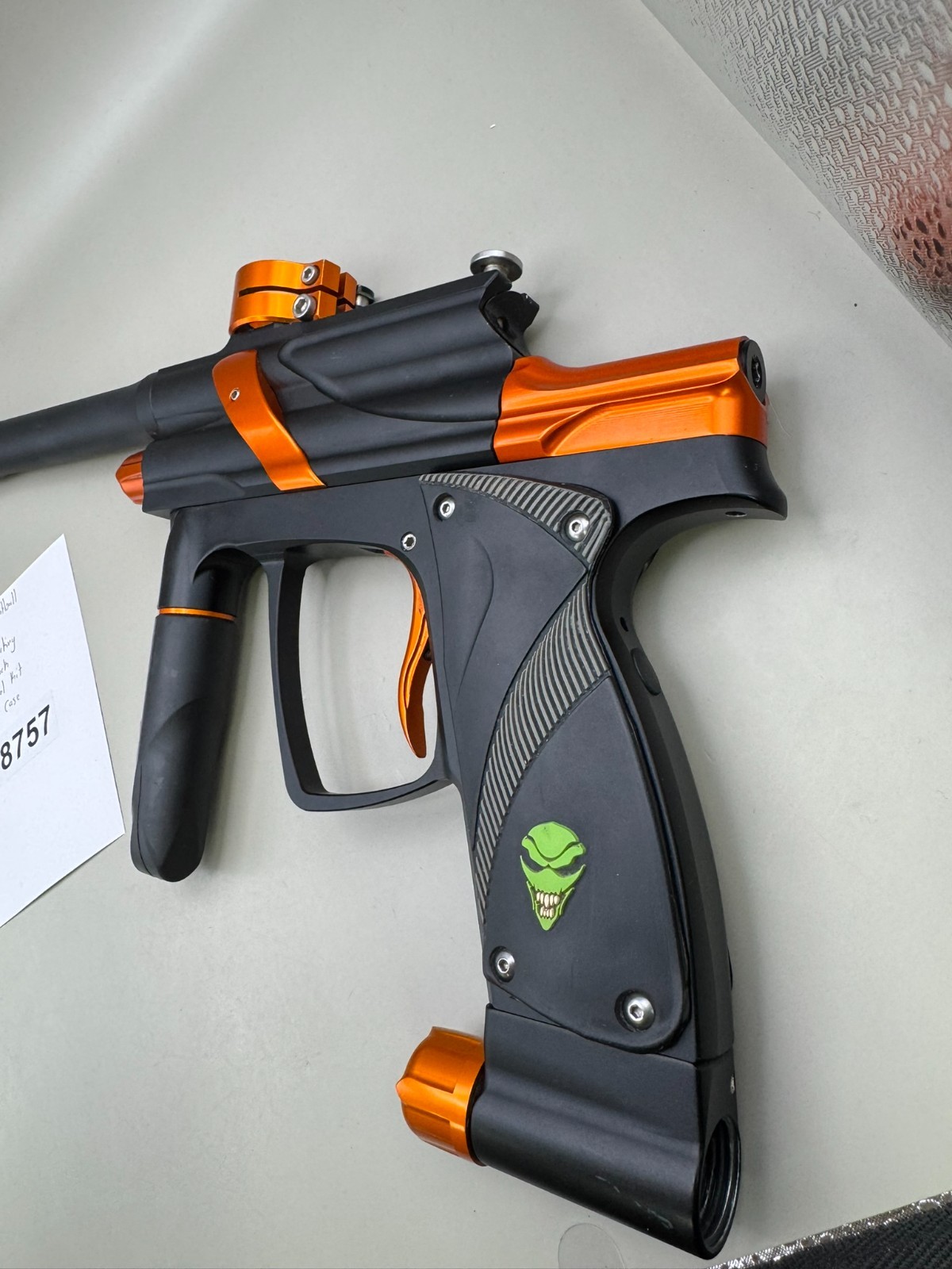 Alien Paintball Invasion - Paintball Marker Fully Working