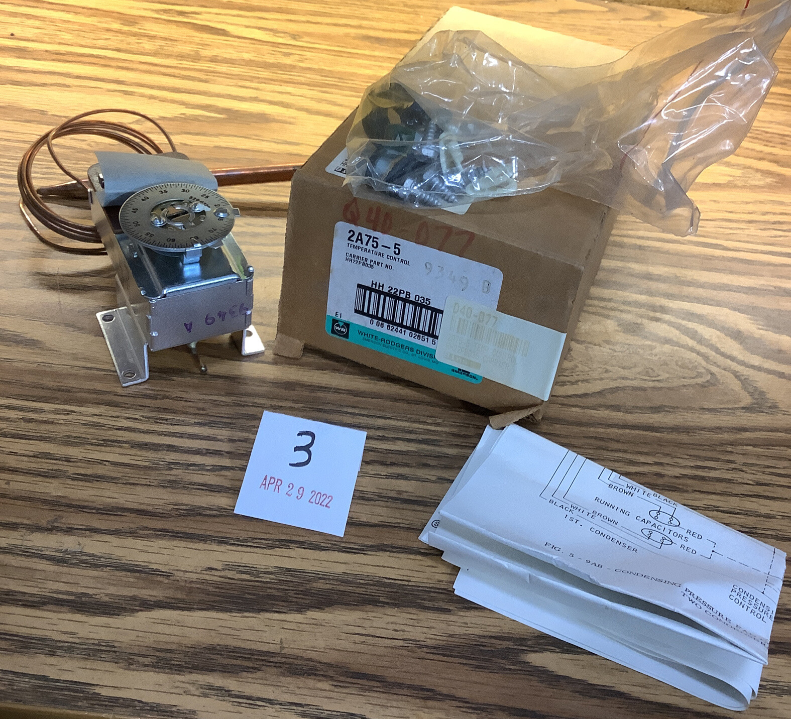White Rodgers HH22PB035 - Carrier Thermostat/Head Pres Control 24A75-5