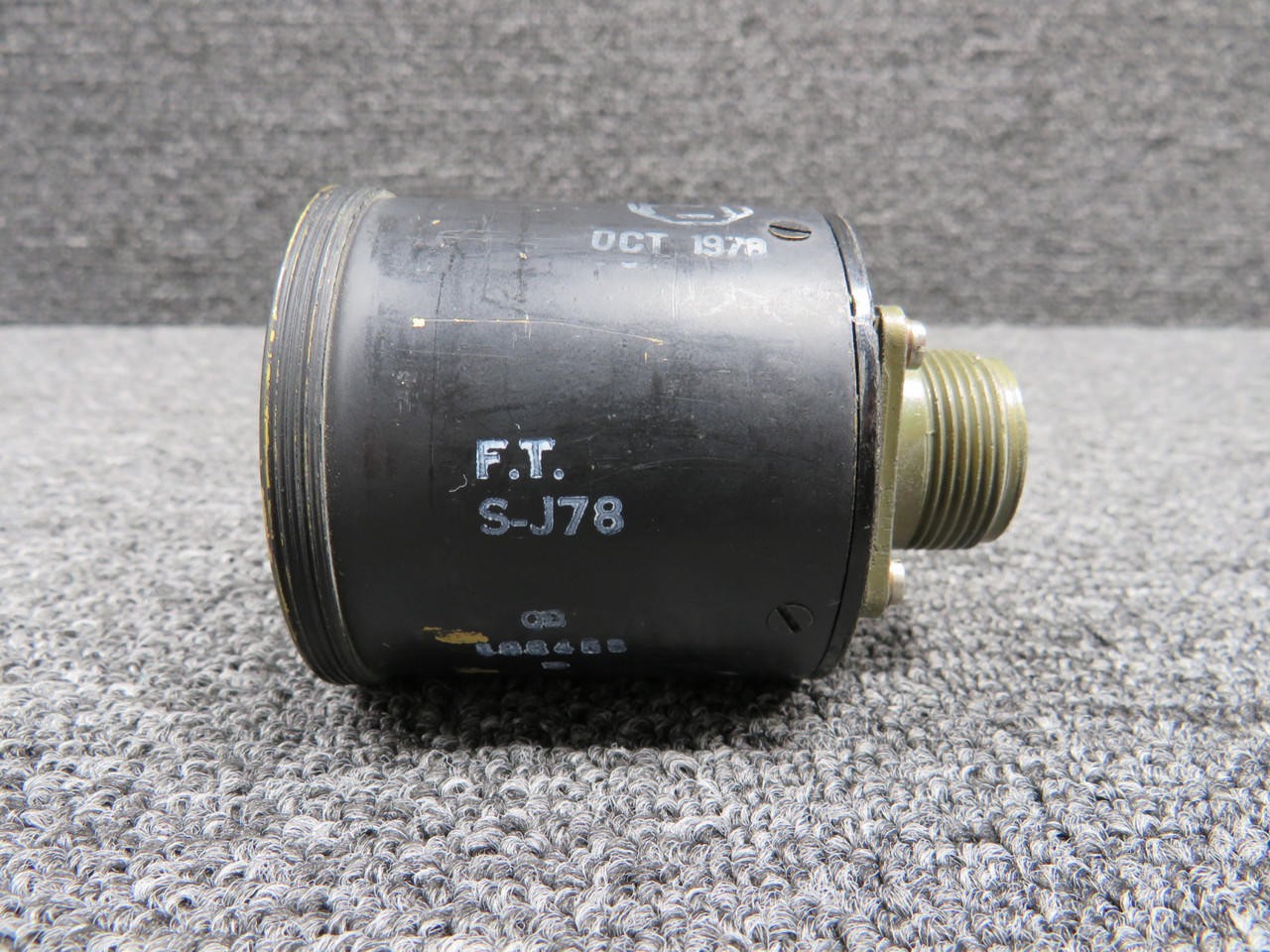 562-843 Hickok Torque Indicator (Worn Paint on Needle and Worn Face)