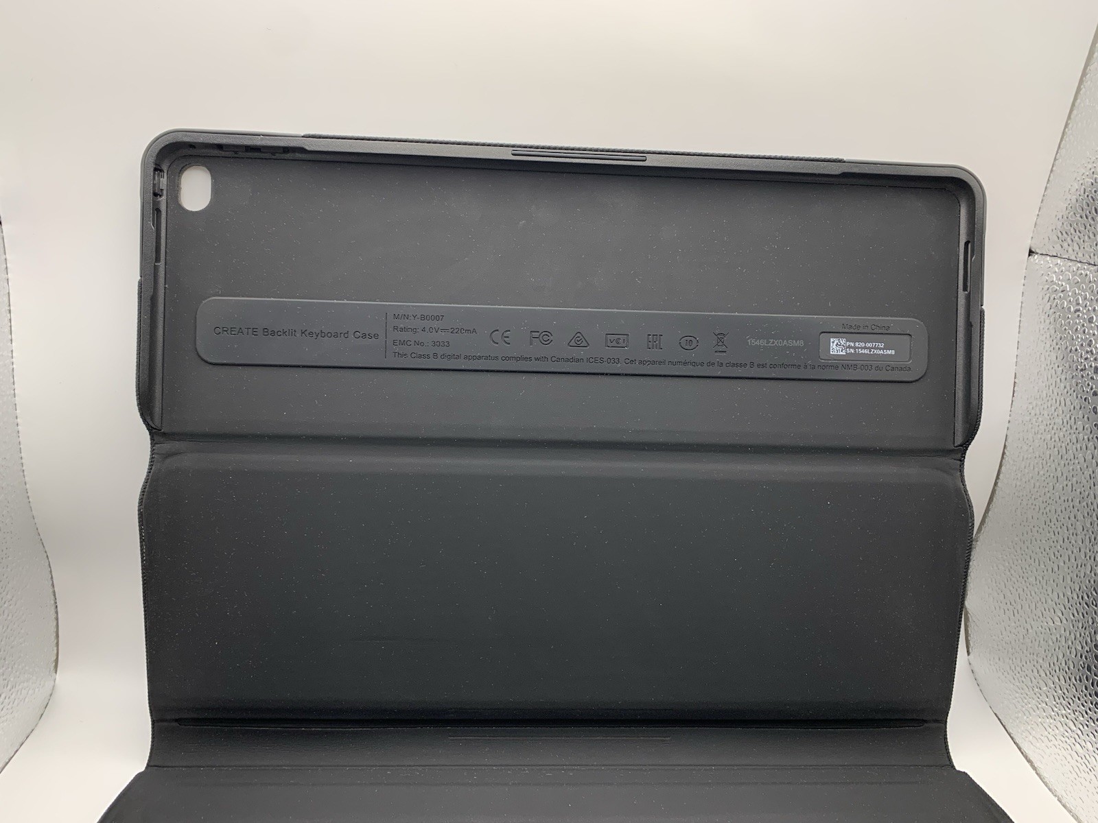 Logitech CREATE Backlit Keyboard Case for iPad Black Logi 820-007732