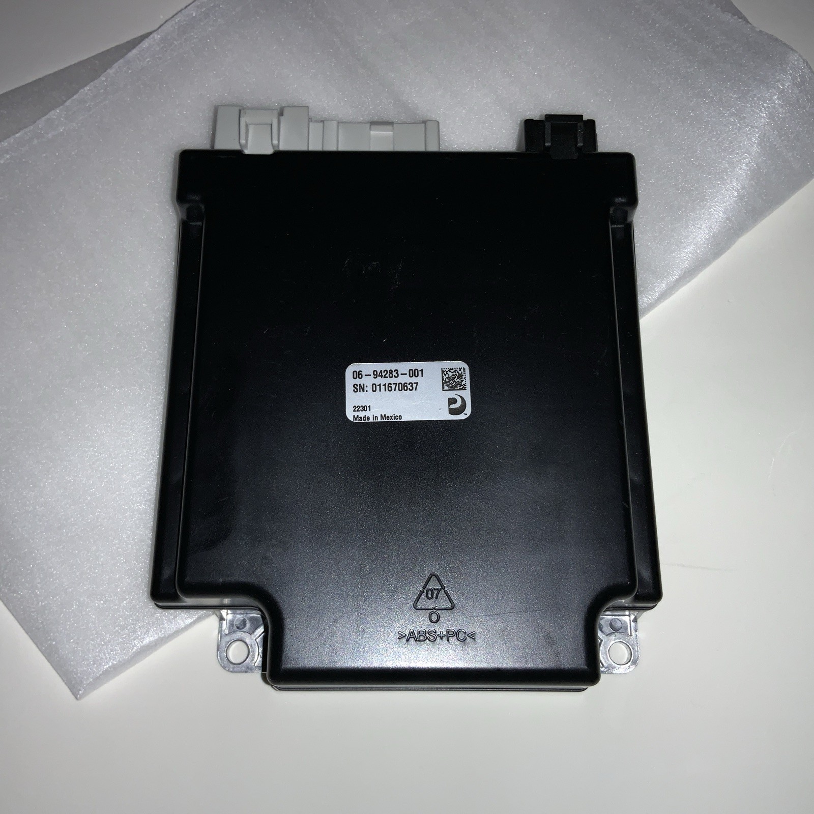 Freightliner 06-94283-001 OEM Cab Control Module, New.