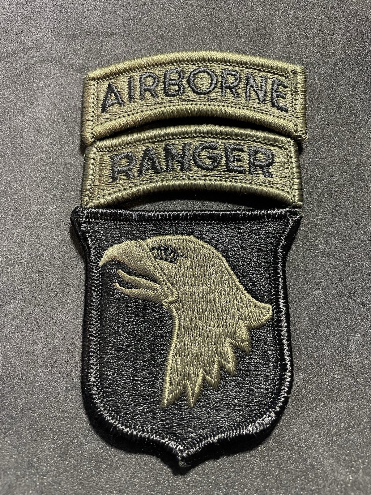 US Army 101st Airborne Subdued Patch With Airborne & Ranger Tabs #011526-4