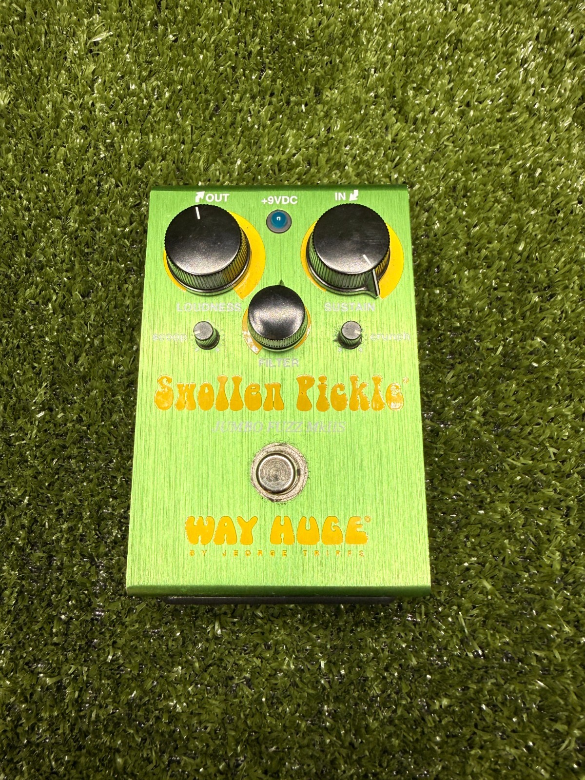Way Huge WHE401S Swollen Pickle Jumbo Fuzz MkIIS Guitar Effects Pedal