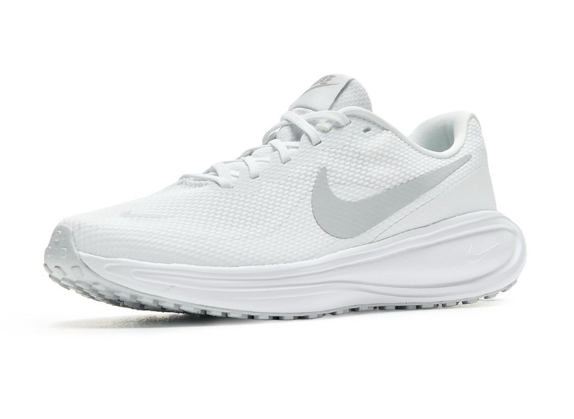NIKE Mens Size 7.5 Sneakers Athletic Shoes Nike Revolution 8 White Platinum NEW