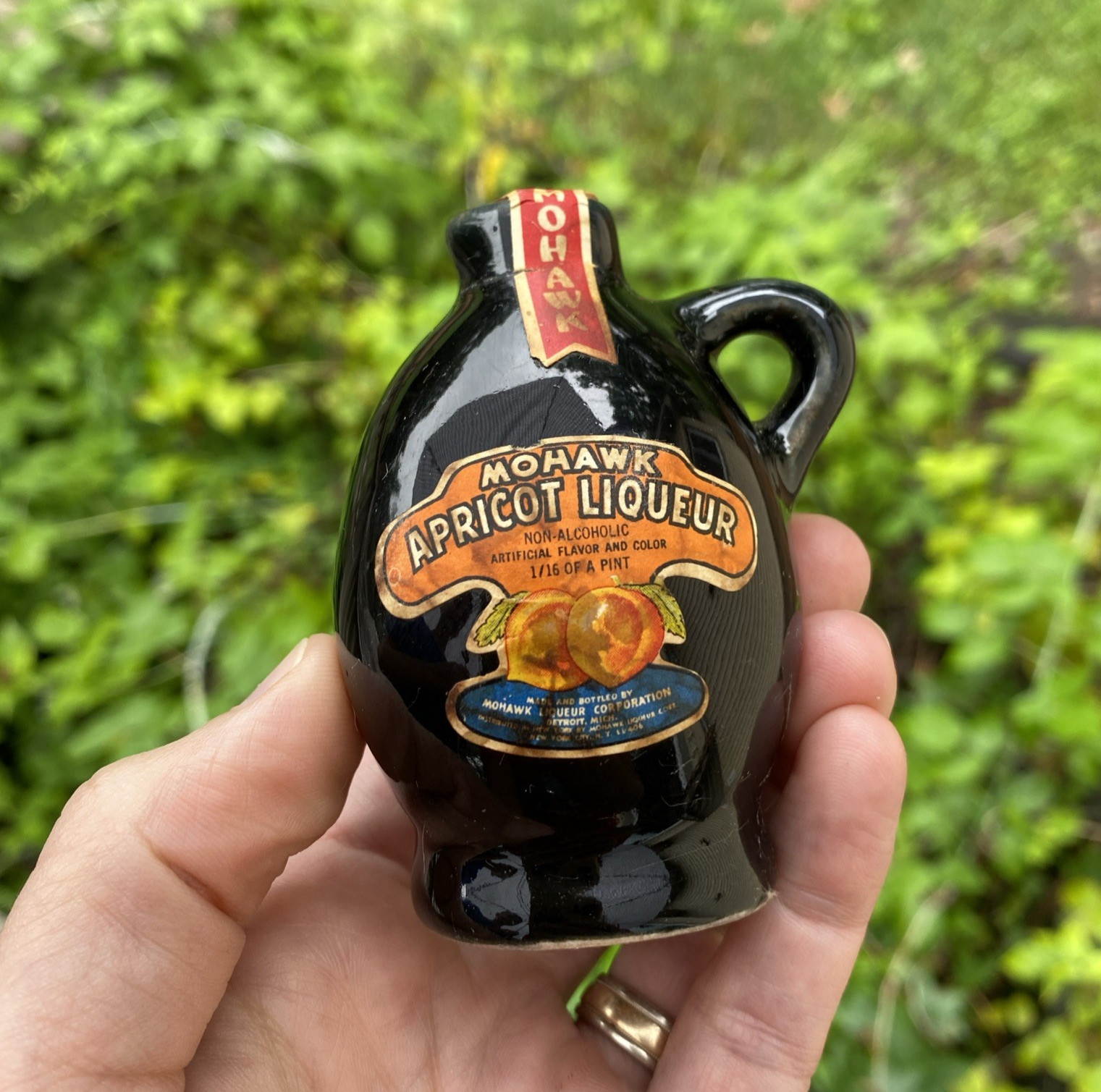 MOHAWK APRICOT LIQUEUR - non alcoholic - EMPTY mini JUG, vintage c1940, CRACK