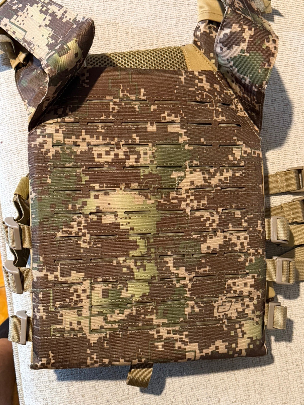 Planet Eclipse Cf20 Magazine dye mags Planet Eclipse Vest Package. Magfed Bundle