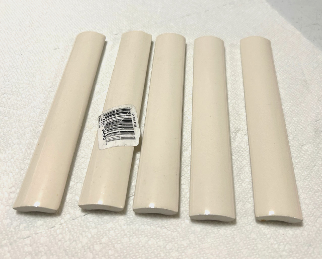 5 Vintage New Old Stock USA Gloss Almond Quarter Round Liner Tiles