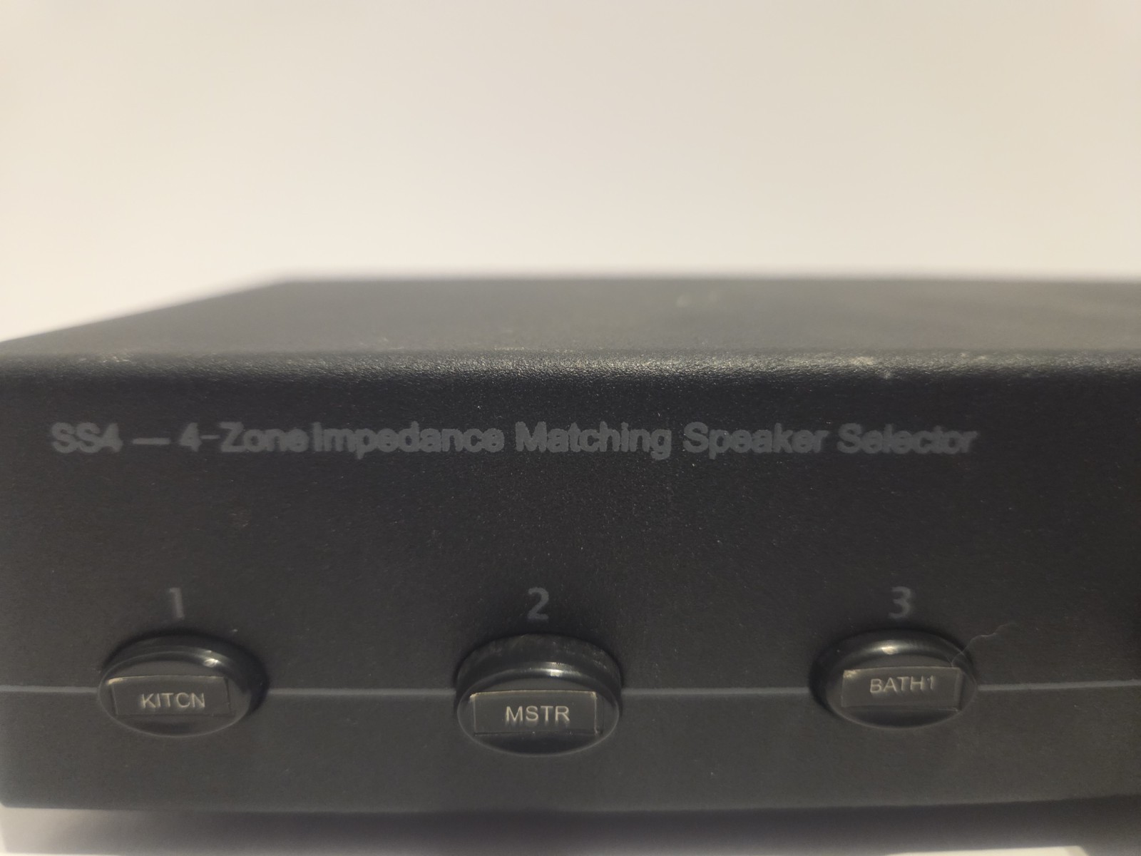 Niles SS4 4-Zone Speaker Selector Switch, Black, Impedance Protection