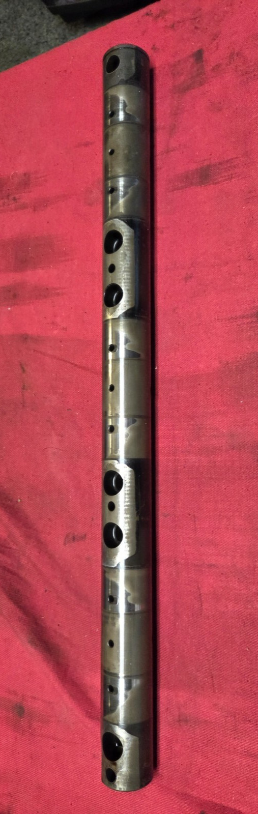 CUMMINS  ISX  Shaft  Rocker Shaft # 3683310, S/N 17 05 07