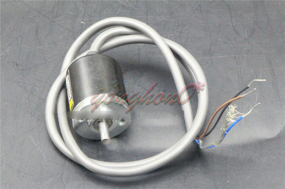 1PCS New OMRON E6A2CS5C E6A2-CS5C 500P/R Rotary Encoder