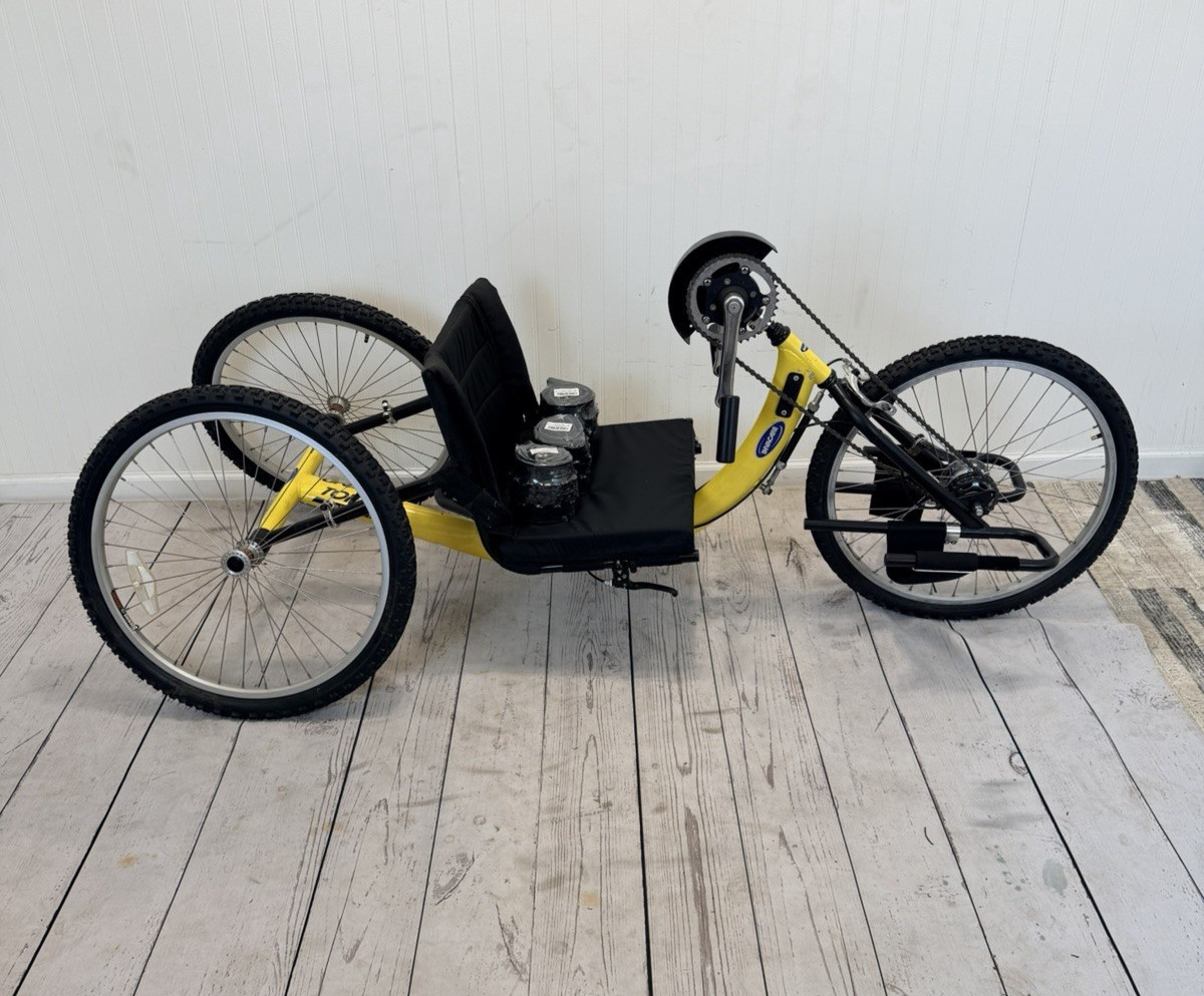 18” W Seat Invacare Top End Excelerator  XLT handcycle 7 speeds Hand Cycle
