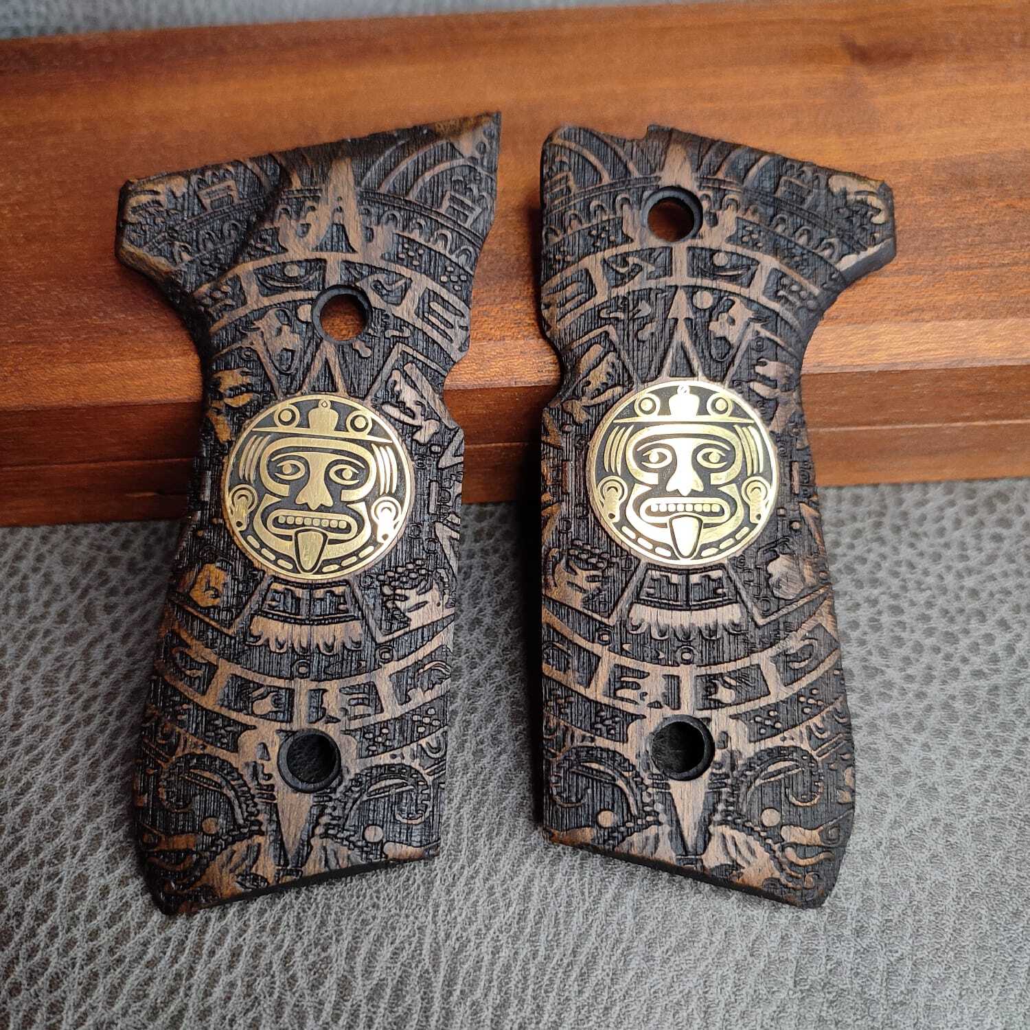 Beretta 92FS 96 98 M9 Walnut New gun Grips Pistol handmade Walnut Wood Nice logo