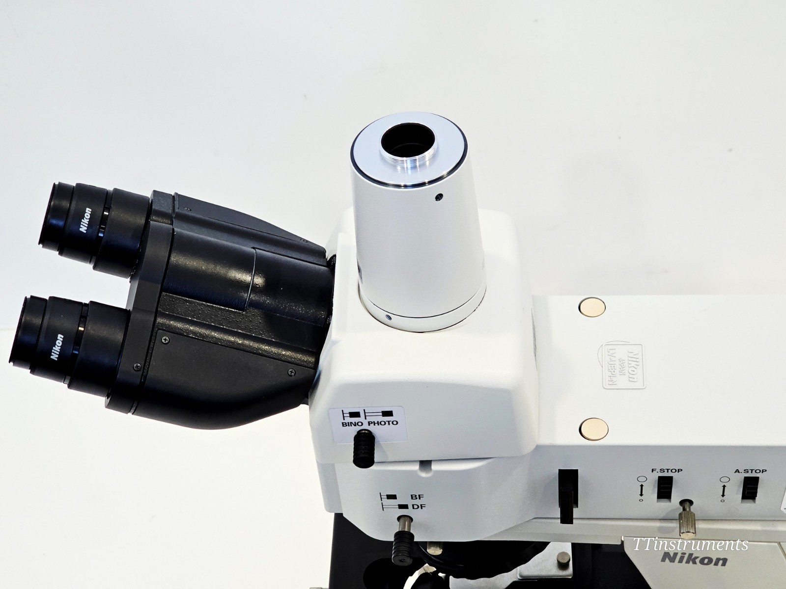 Nikon Eclipse Ci-L Trinocular Upright Biological Microscope + Power Supply