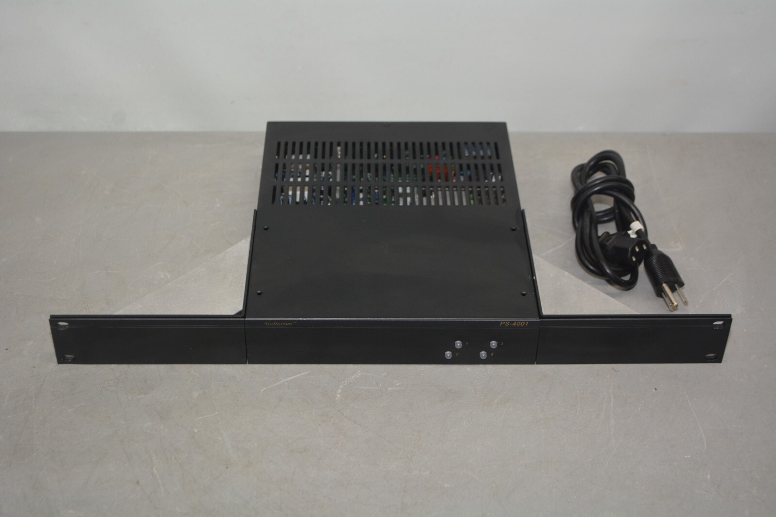 ^ Telex Audiocom PS-4001 Power Supply 4 Channel Power Supply #X4323