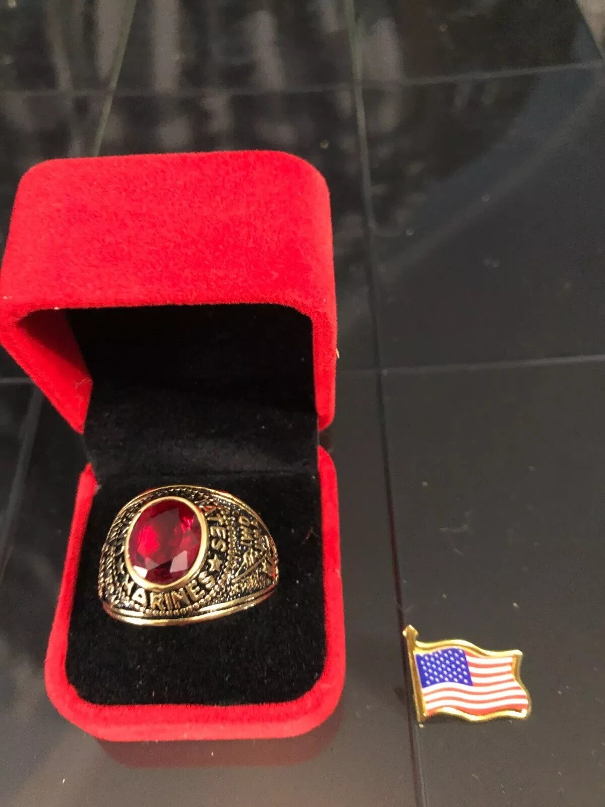 MARINE CORPS STONE 18KT GOLD OVER STAINLESS STEEL RING SZ 13 +  FREE LAPEL PIN