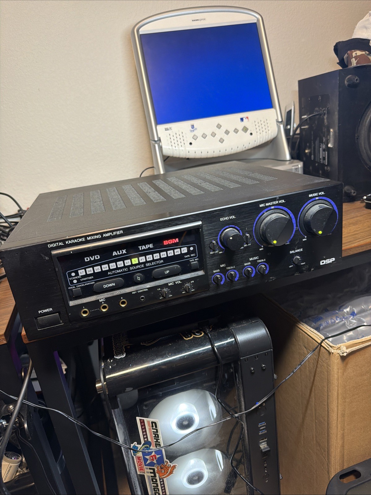 VocoPro DA-8900 PRO  Karaoke DJ Mixer 690W Power Amp DSP 4 Inputs Reverb Echo A