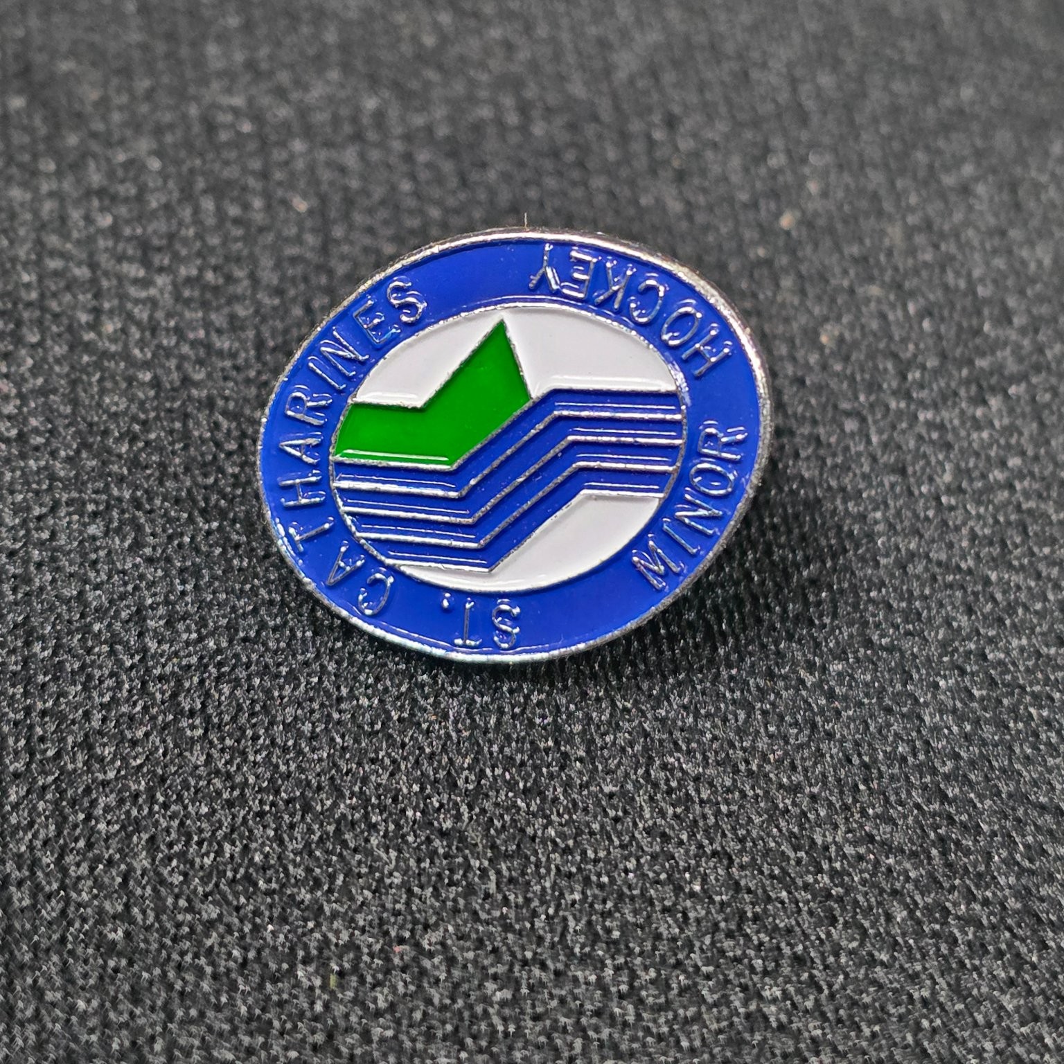 St. Catharines Minor Hockey Lapel Pin Enamel Sports Souvenir