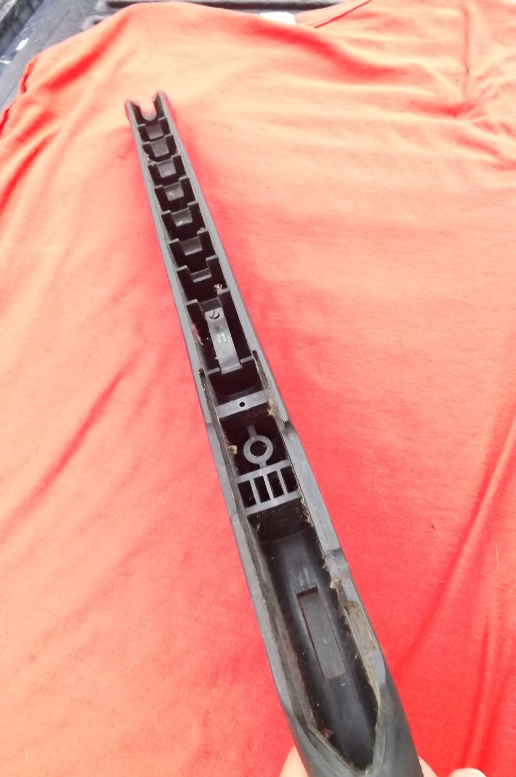 Traditions Buckhunter Inline.50 Cal. Muzzleloader BLACK OVER WOOD Stock