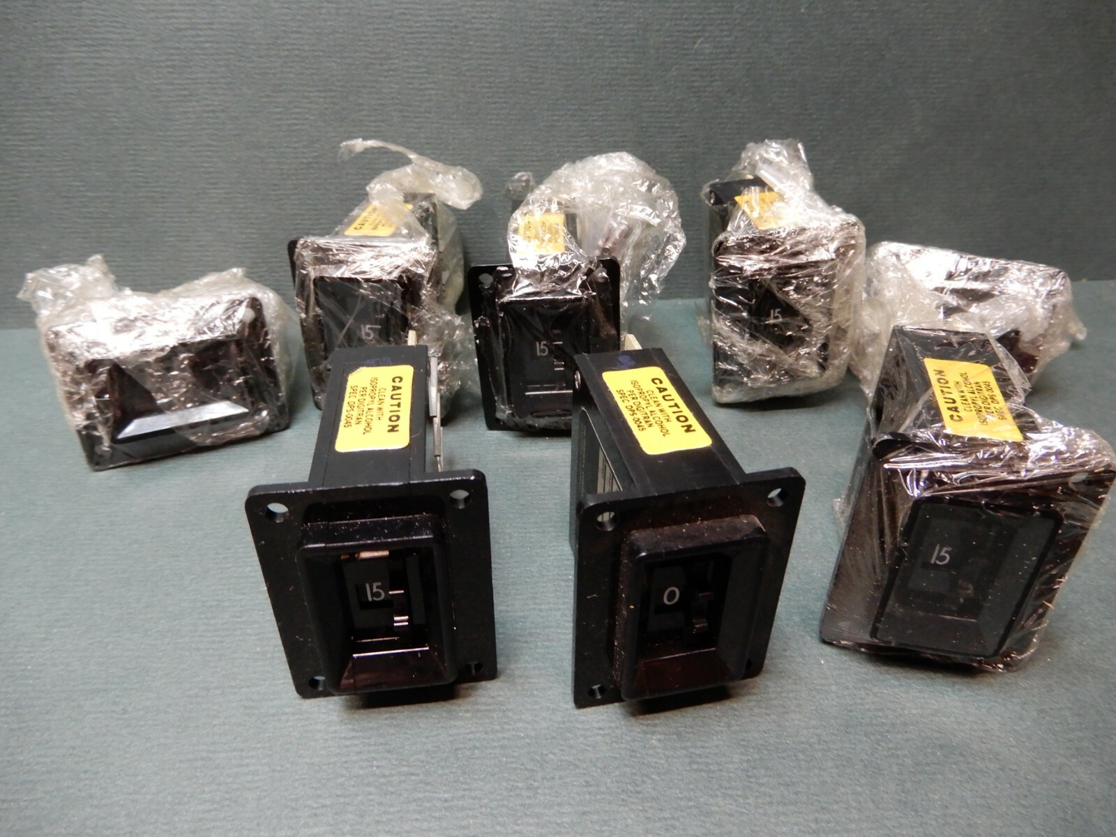 Digitran Digiswitch 3828-1 0-15 Single Digit Qty 8 NOS