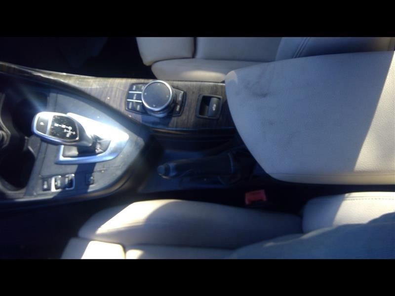 230i 2017 Fuse Box Cabin 685651