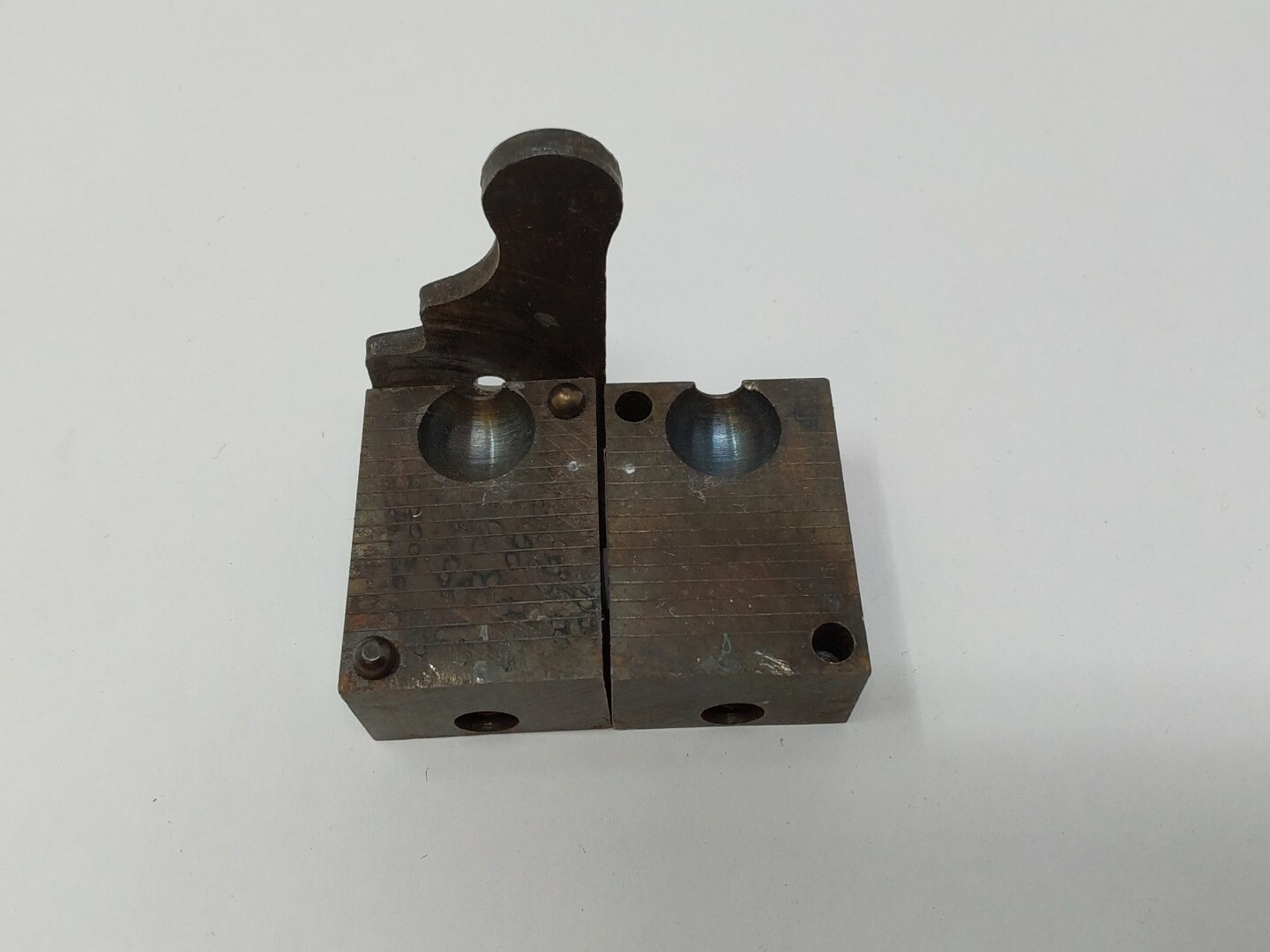 Lyman Single Cavity Bullet Mold 490 Round Ball 50 Caliber Muzzleloader Rifle 