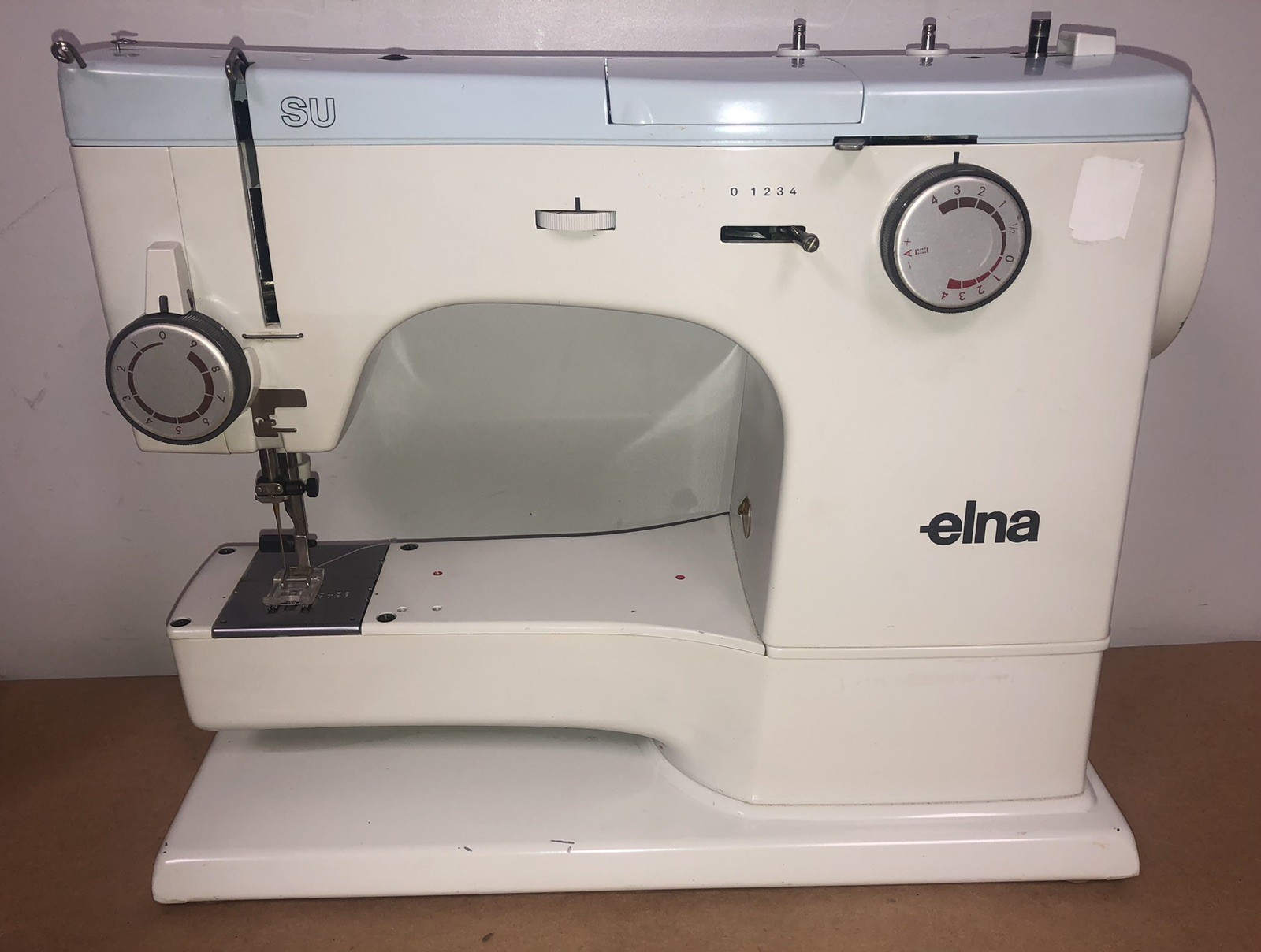 Elna Vintage 62c Sewing Machine & Foot Pedal -  Swiss Made
