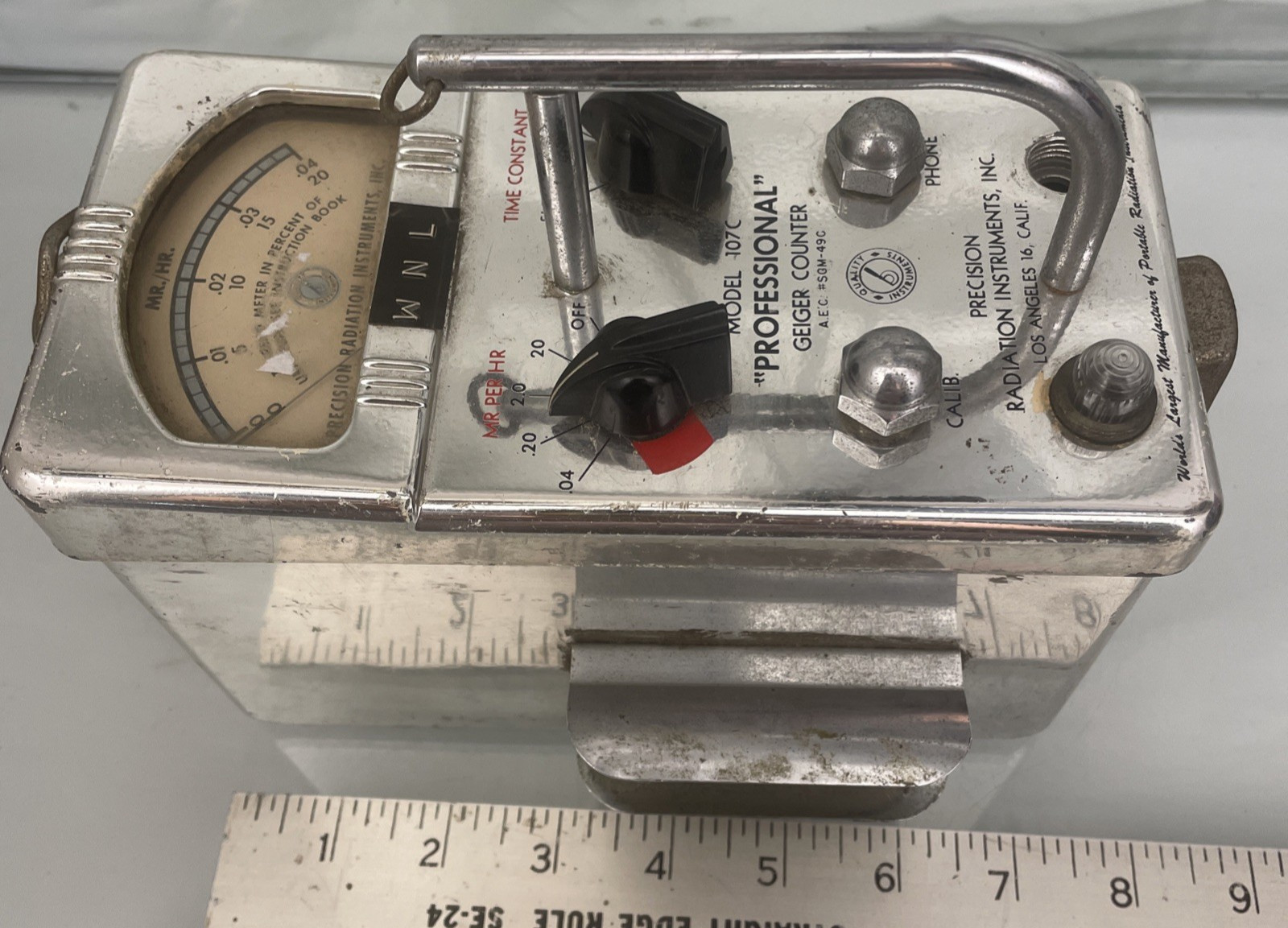 GEIGER COUNTER Model 107C Precision Radiation Instruments PROFESSIONAL 7x4x5”