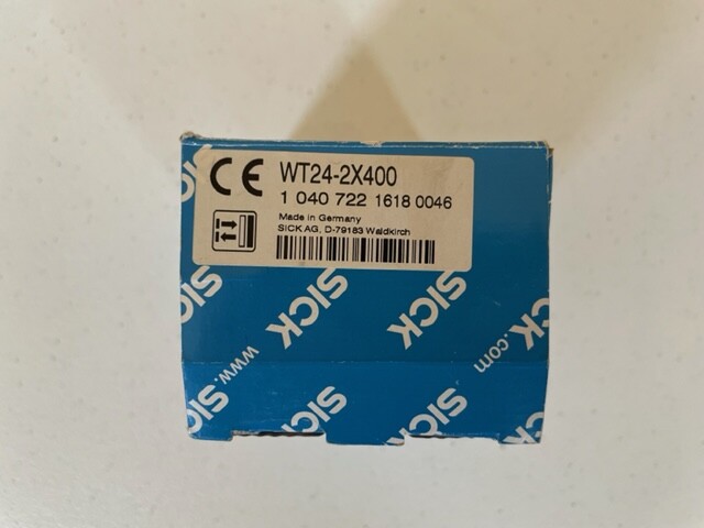 Sick WT24-2X400 1040722 Photoelectric Sensor 2000mm Range 15.5V 53mA New