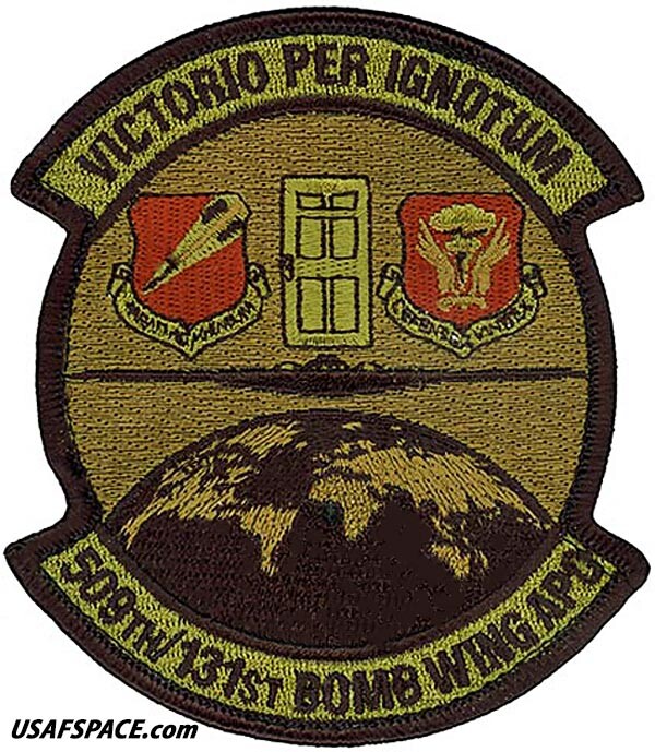 USAF 131st & 509th BOMB WING -B-2- APO -Whiteman AFB, MO- ORIGINAL VEL PATCH