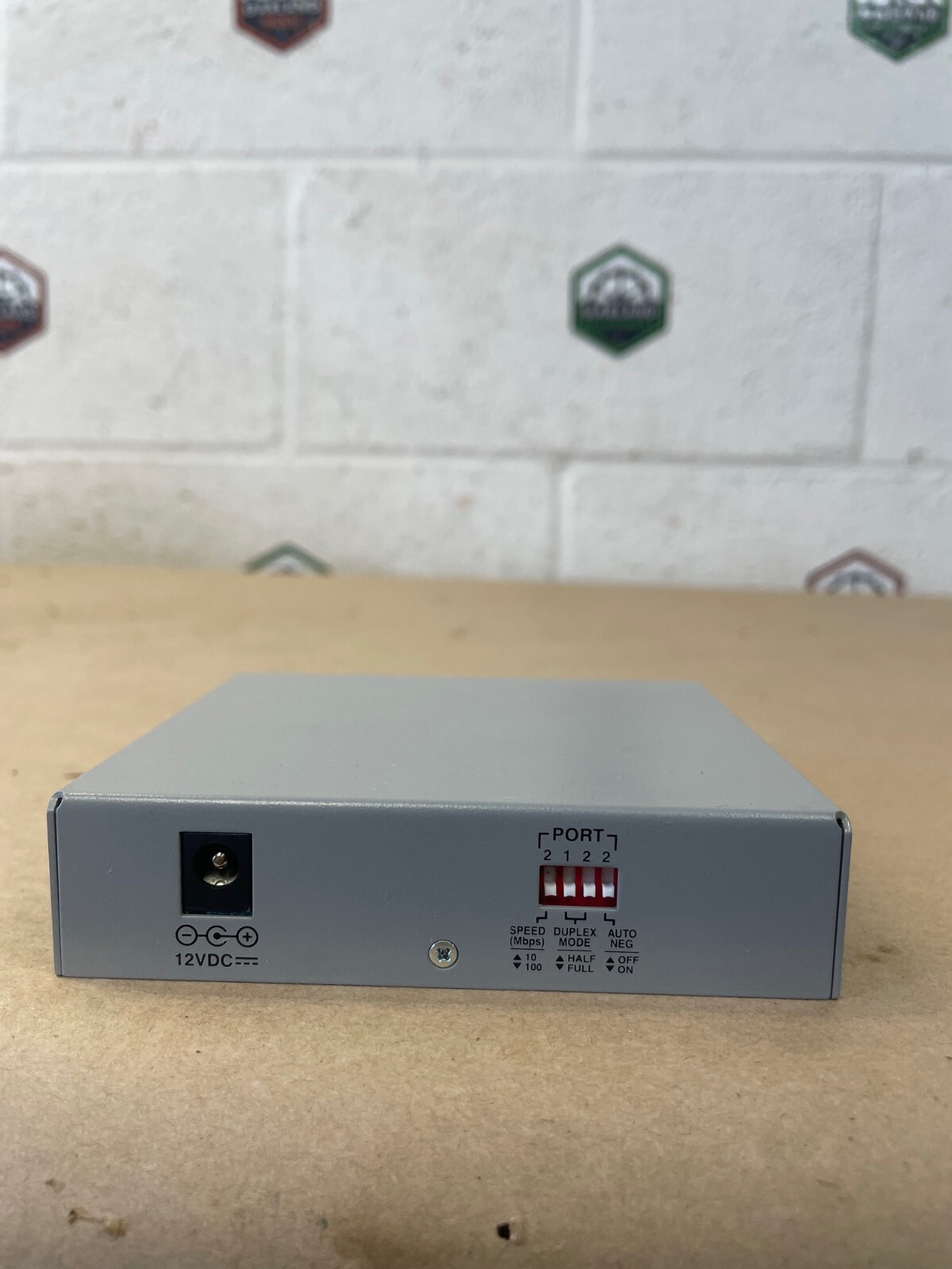 Allied Telesyn AT-FS201 Ethernet Switch